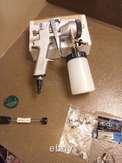 Accuspray Model 19 Metal Bodied HVLP Spray Gun Extras