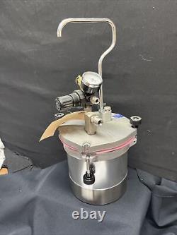Binks 80-600 Aluminum Pressure Cup, Clamp Type Lid