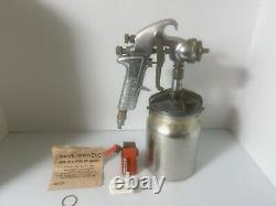 DeVILBISS JGA-545 PAINT SPRAY GUN PLUS XTRAS AND CUP GREAT SHAPE FREE SHIPPING