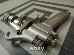 DeVilbiss Model Type-MBC 510 Paint Spray Gun with #2 Nozzle