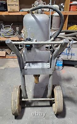 Graco Xtreme 681 Cart Mounted Airless Paint Sprayer X70DH1 245112 L180C4 Lower