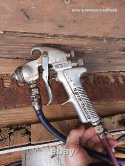 Vintage Devilbiss pressure pot industrial painting Spraying hose & Jga 502 gun