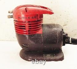 Vtg Devilbiss type NCD501 portable air compressor pump paint spray gun steampunk