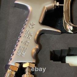 Pistolet de pulvérisation de peinture AOM HVLP alimenté par gravité avec buses de pulvérisation de 1,2 mm et 1,5 mm pour l'automobile.